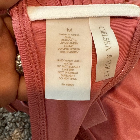 Pink swim top summer bikinis size medium - Picture 4 of 6